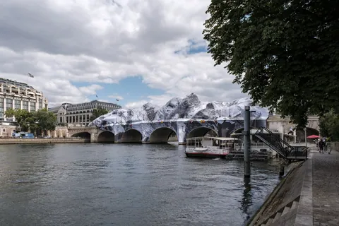 Pont Neuf wrapped by JR