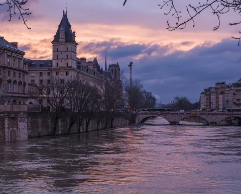 Ile de la Cite at Dawn