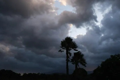 Storm Coming, Cala Rossa, Corsica