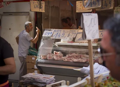 Lively debate, Ballaro Market, Palermo