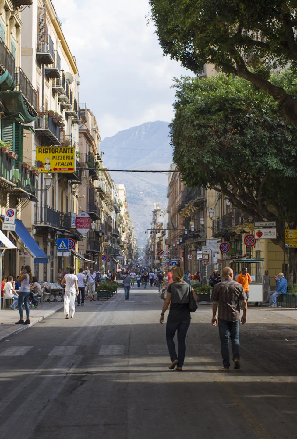 Via Maqueda, Palermo