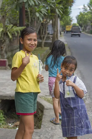Schoolgirls in Kedewatan Village, Sayan