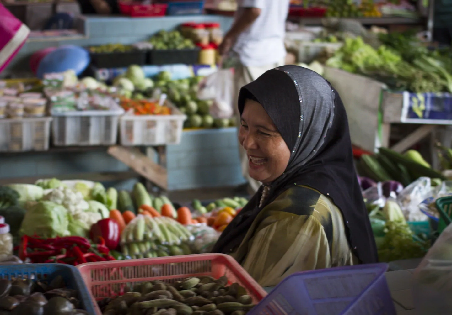 Laughing Market Trader, Dungun Market