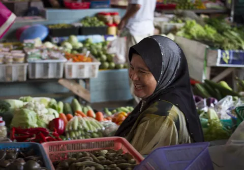 Laughing Market Trader, Dungun Market