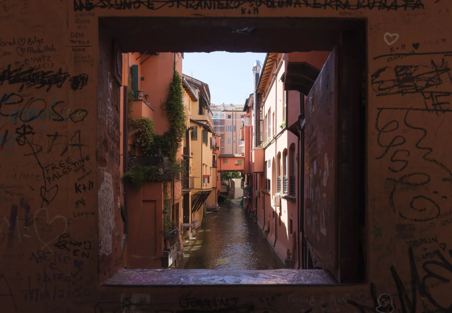 The "Finistrella" over the Canale di Reno, Bologna