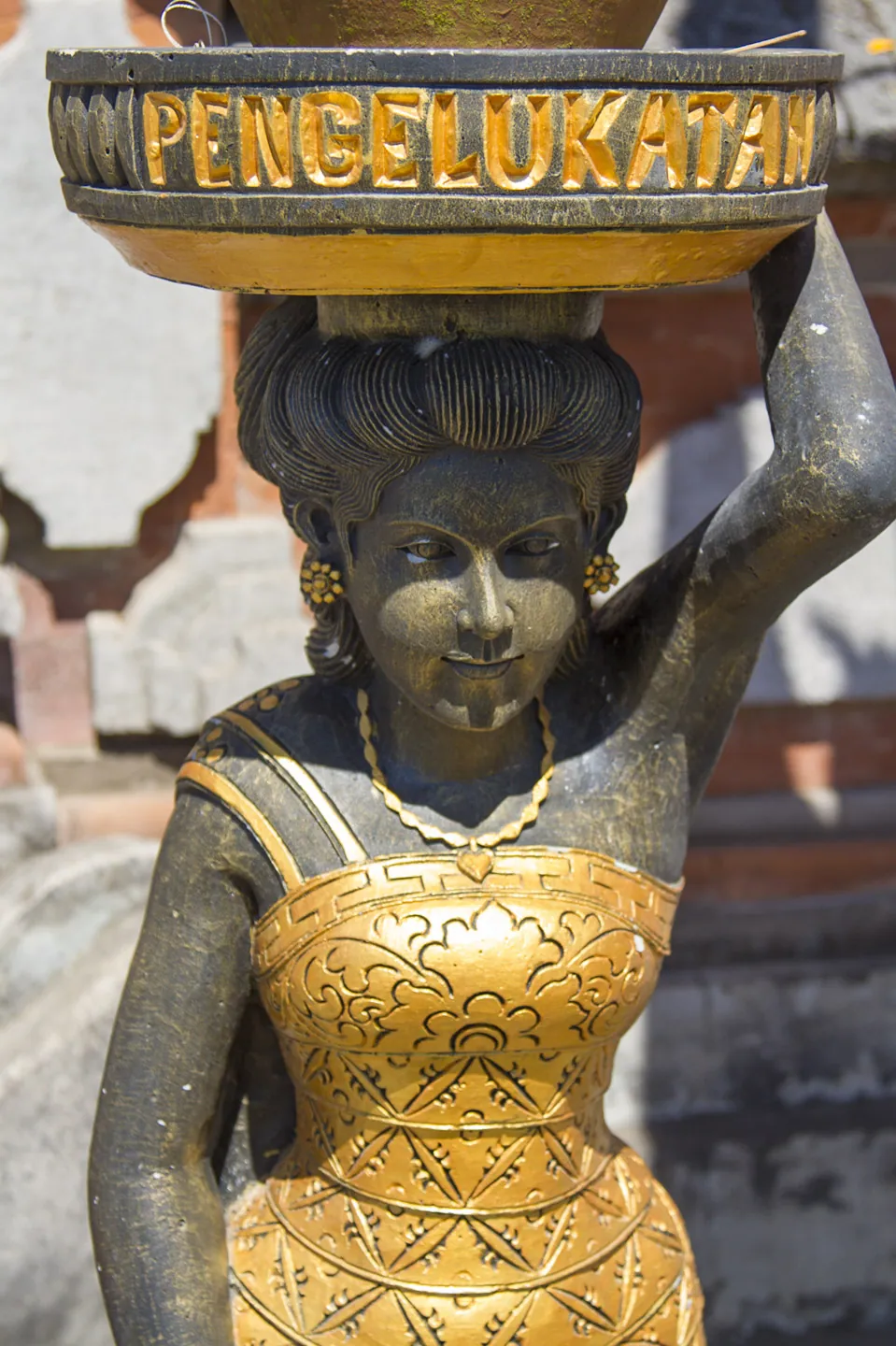 Statue at Pura Ulun Danau Bratan