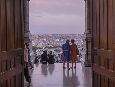 Sacre Coeur Sunset Friends