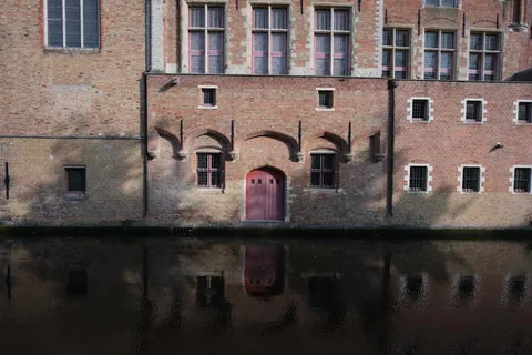 The Red Door, Bruges