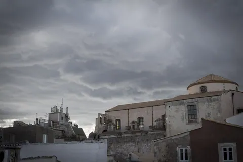 Gathering clouds, Ortigia