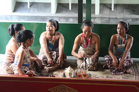 Tea Ladies of the Sultan Palace, Yogyakarta